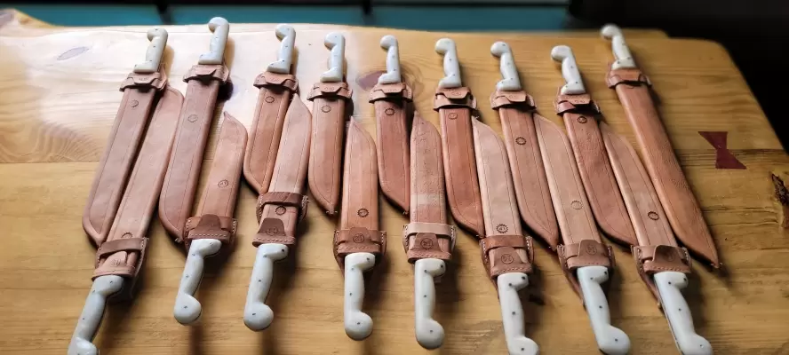 Linha de Facas e Facões